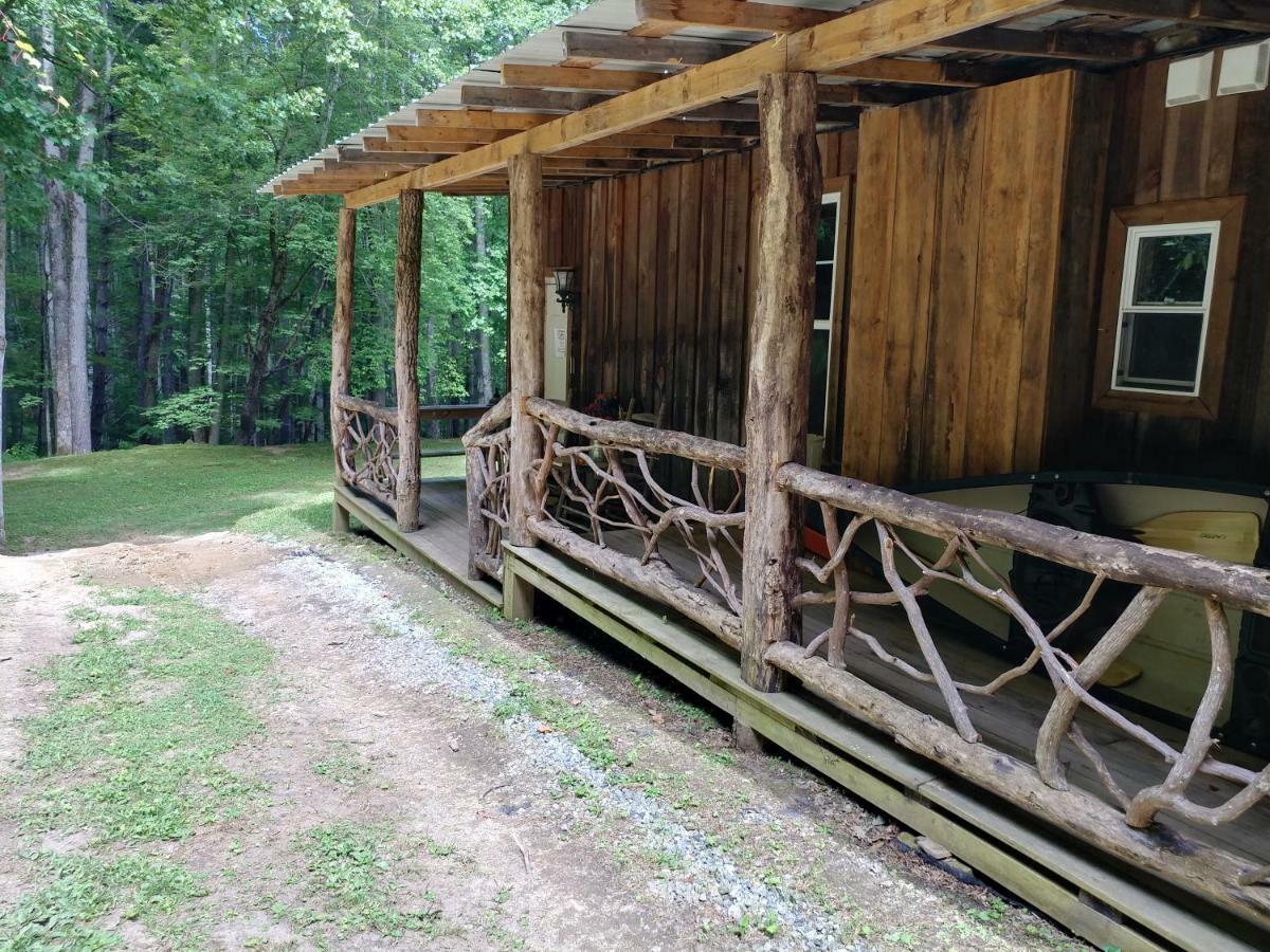 Arrowmont Stables & Cabins Cullowhee Экстерьер фото
